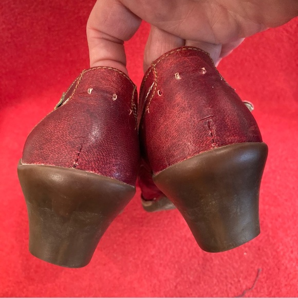 EL NATURALISTA Sz 38 T-Strap Low Heel Mary Jane Style Leather Almond Toe Shoes - Picture 8 of 10